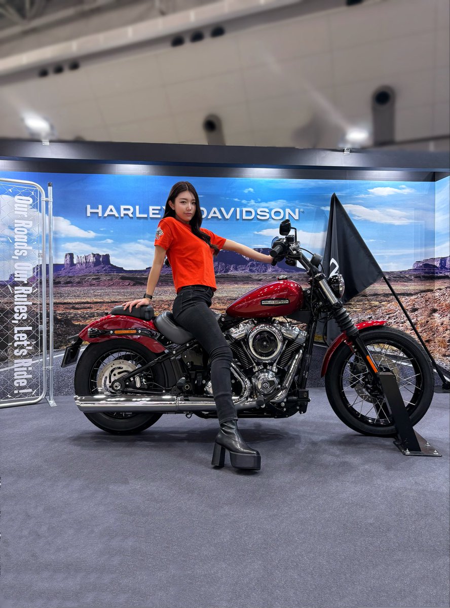 成沢紫音 💜🎵なるさわしおん tweet media