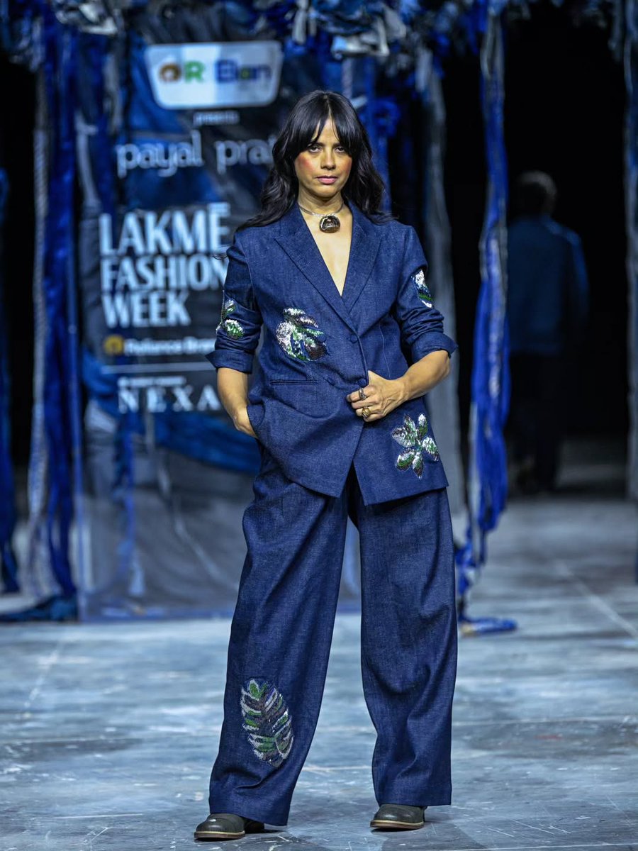 R | Elan tweet media