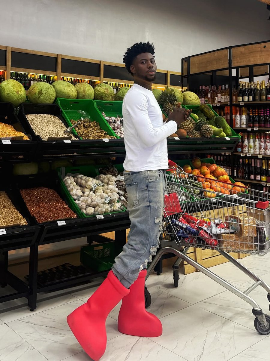 Glitz Journal tweet media