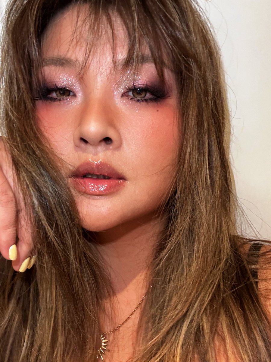 好无聊 tweet media