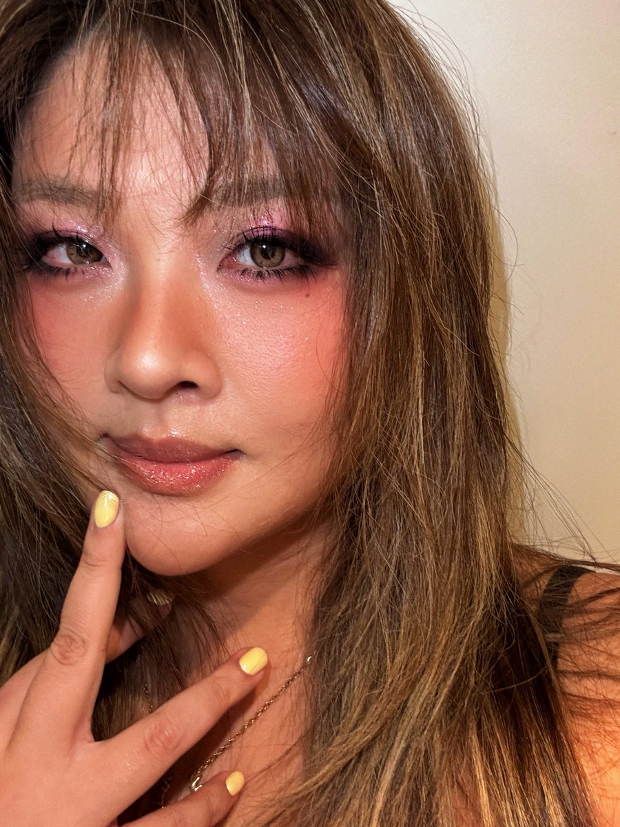 好无聊 tweet media