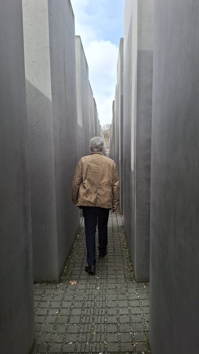 Marius-Gabriel Lazurca tweet media