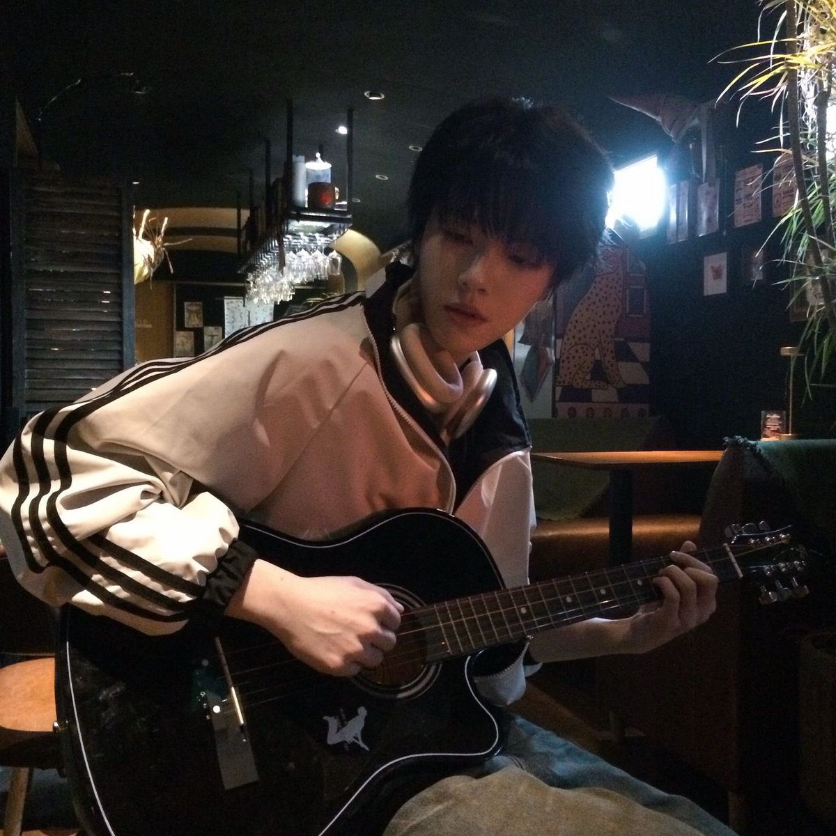 Cinna912's tweet photo. 사귀고싶어요...사귀고싶어서둑을거같애ㅜㅜ... https://t.co/C5JuDaXLWS
