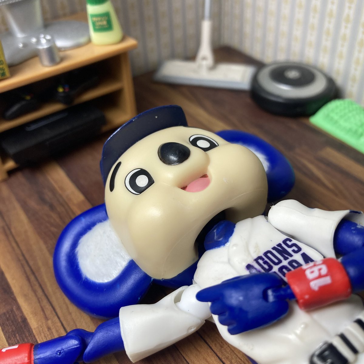 中日勝利でドアラにごはんbot tweet media