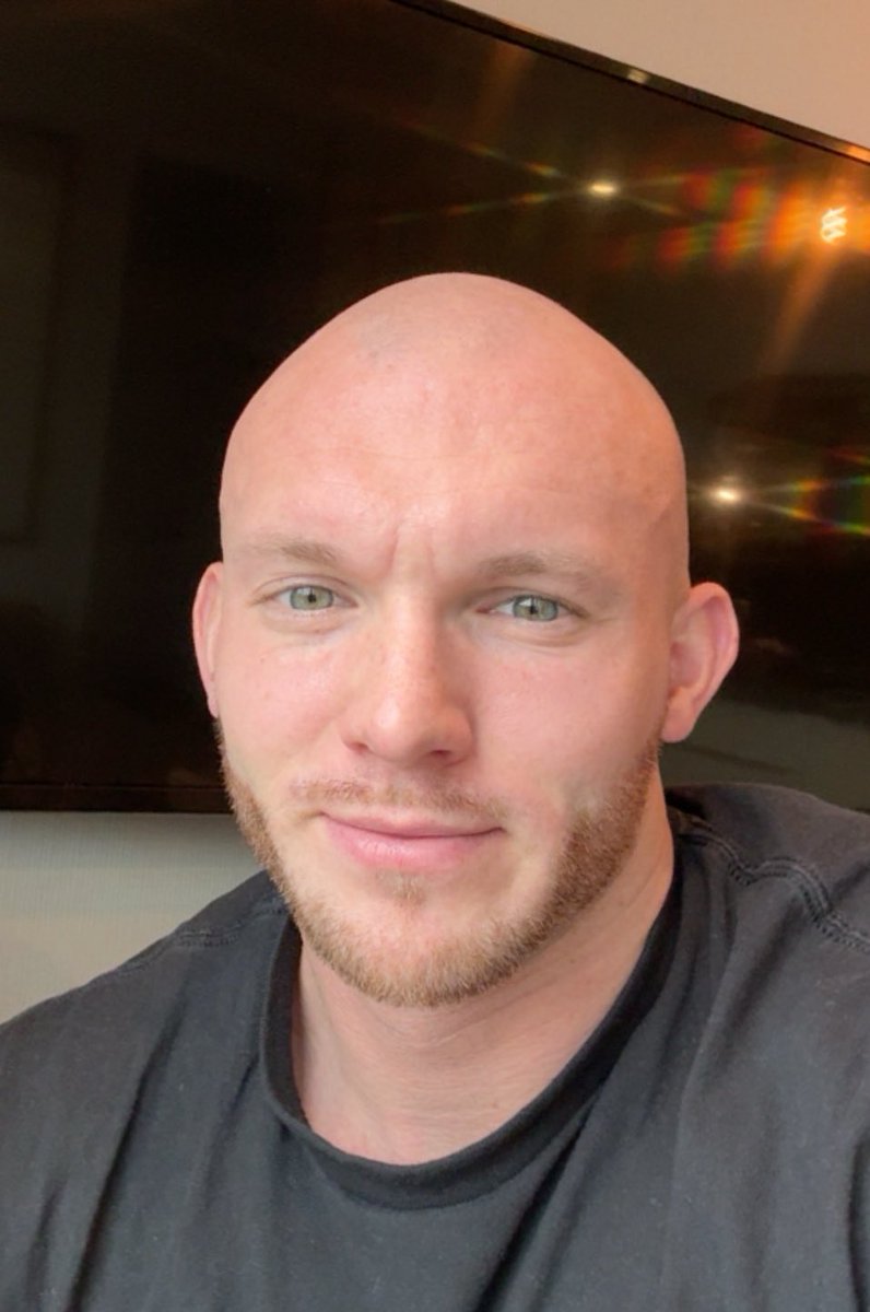 White_rhino tweet media