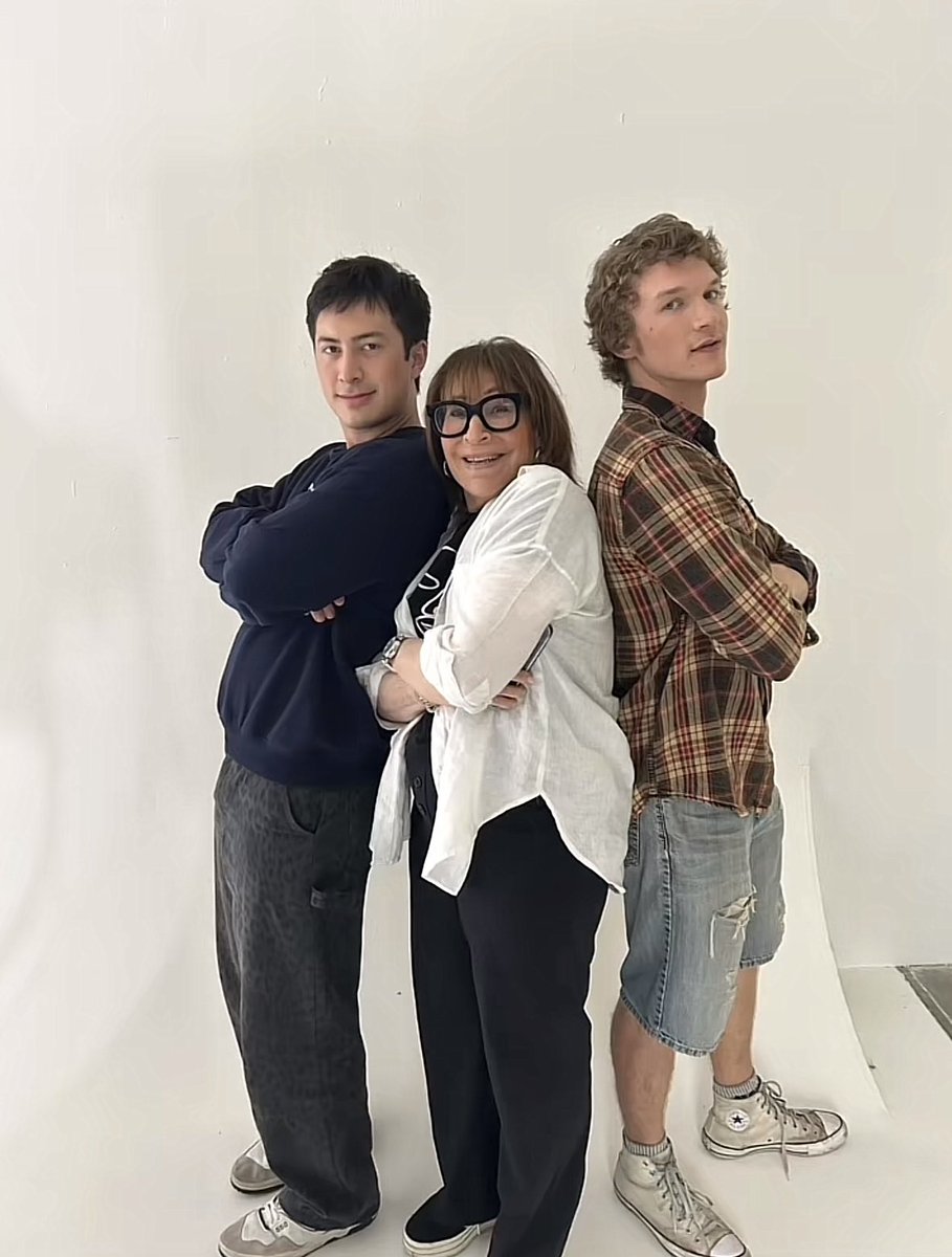 letícia tweet media