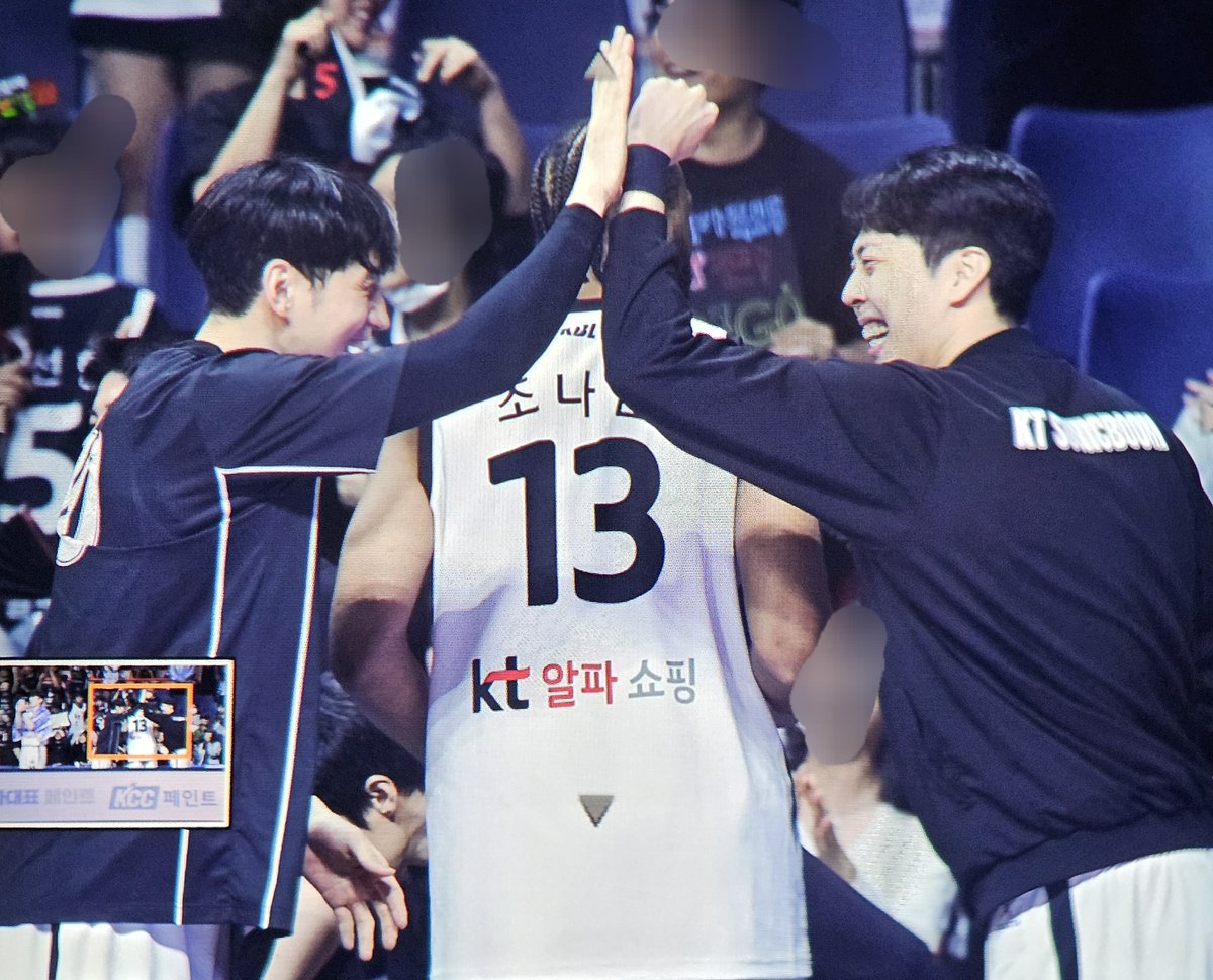 문워커 tweet media