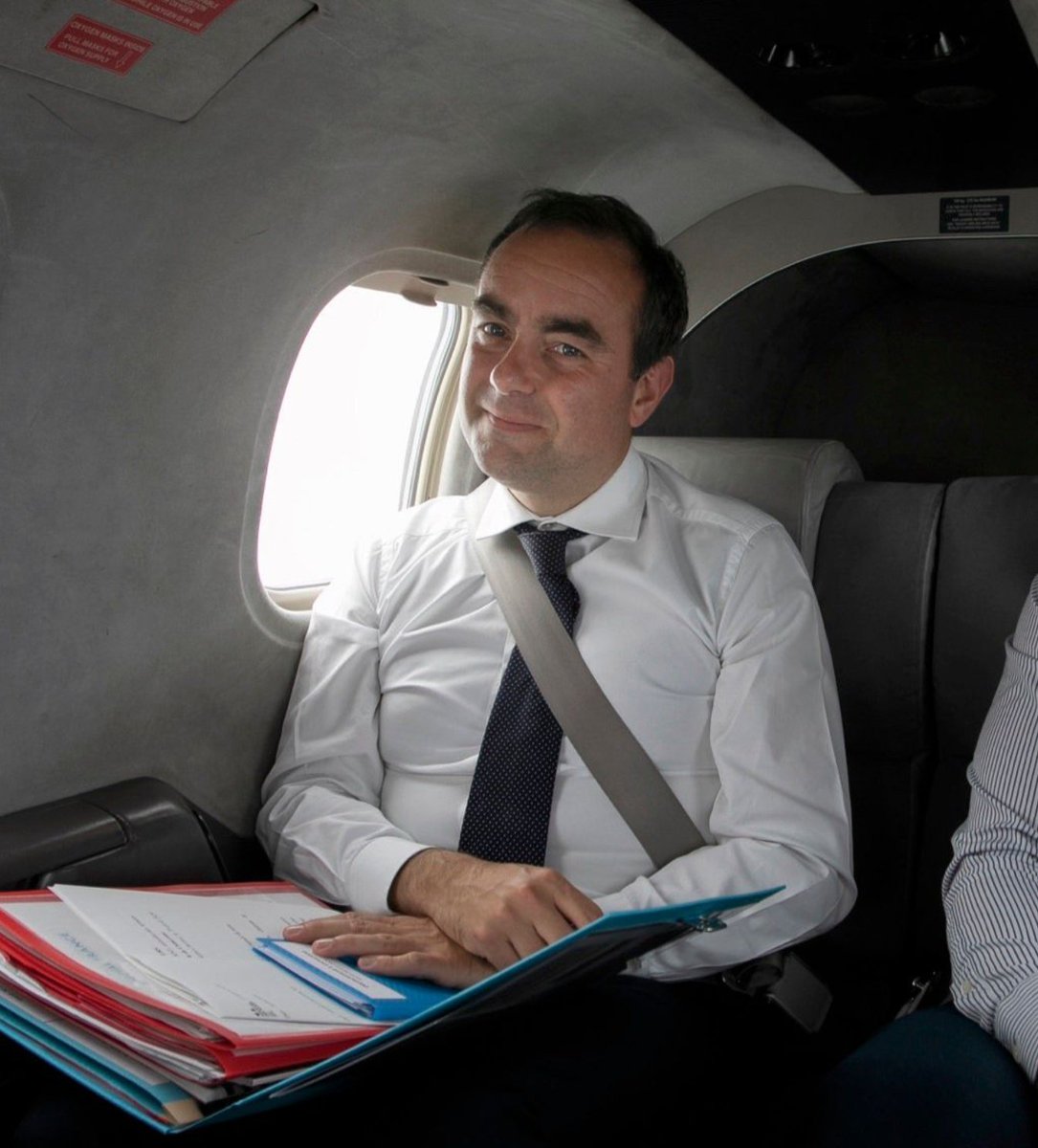 Jon De Lorraine tweet media