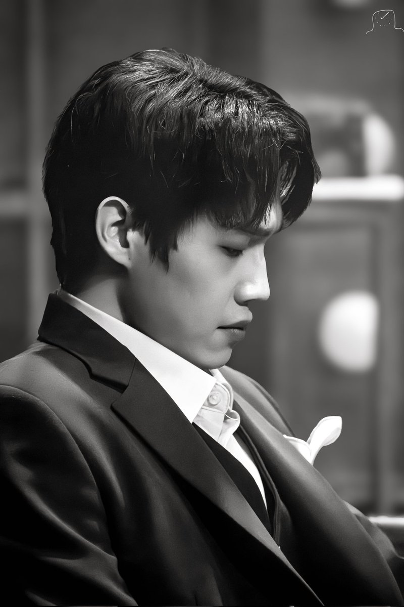 협객 비령🍩 tweet media