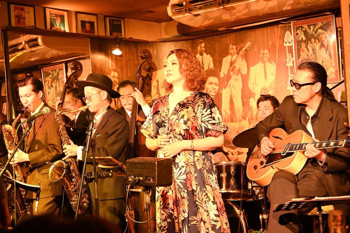 Bloodest Saxophone tweet media