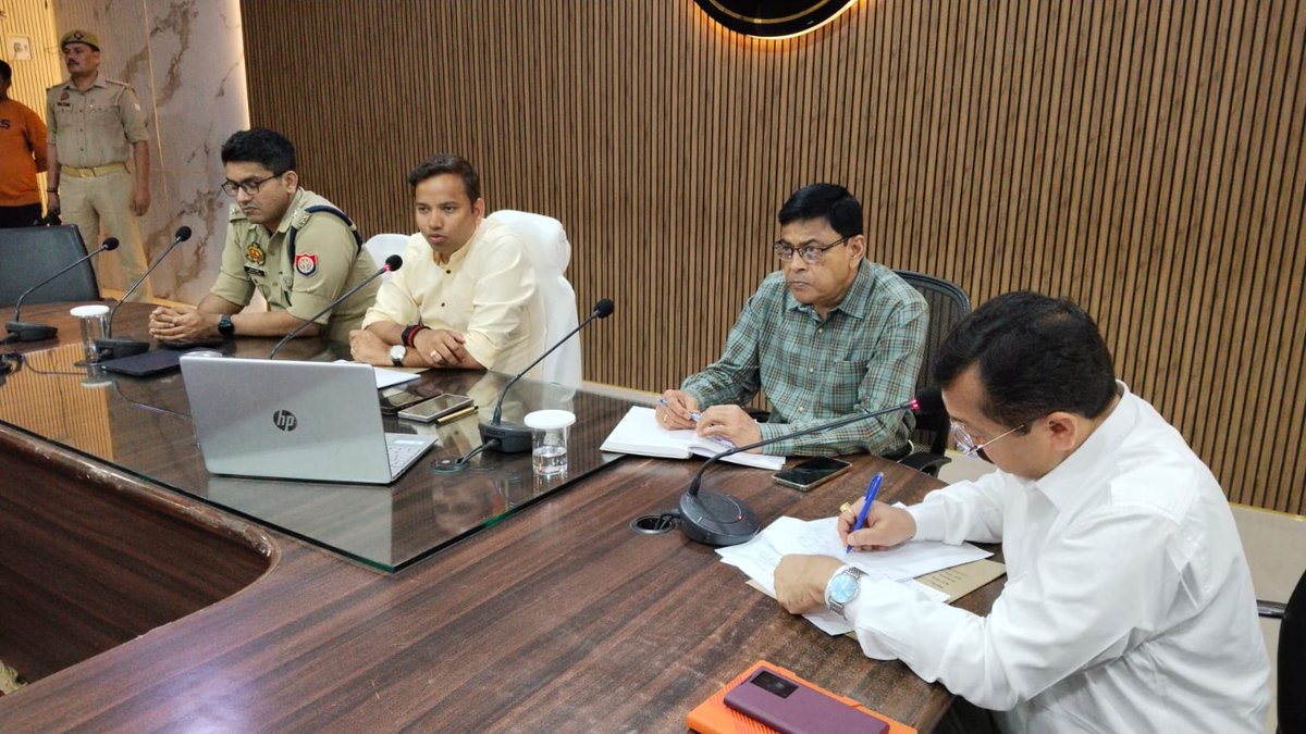 District Magistrate Bhadohi tweet media