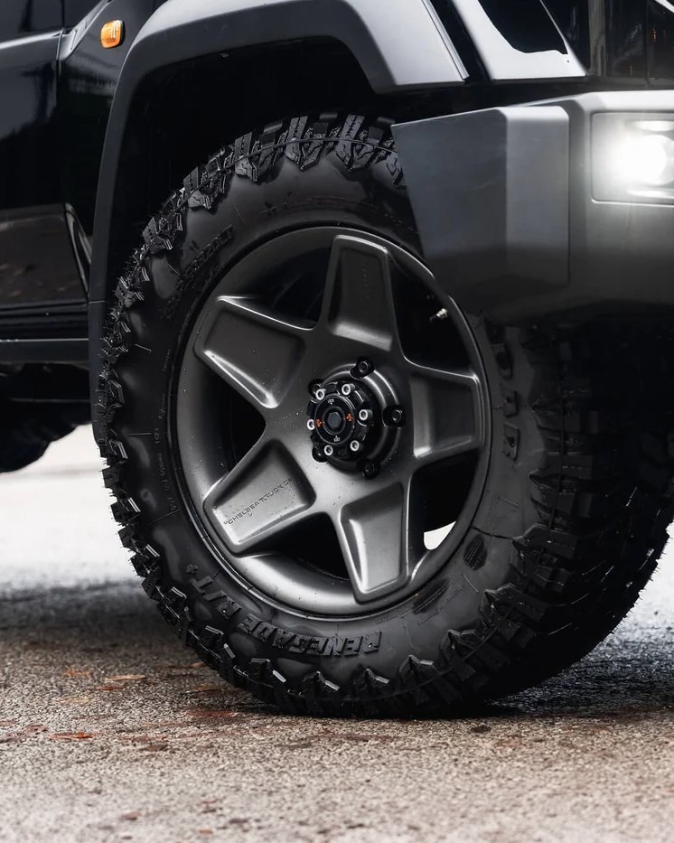 Kahn Design tweet media