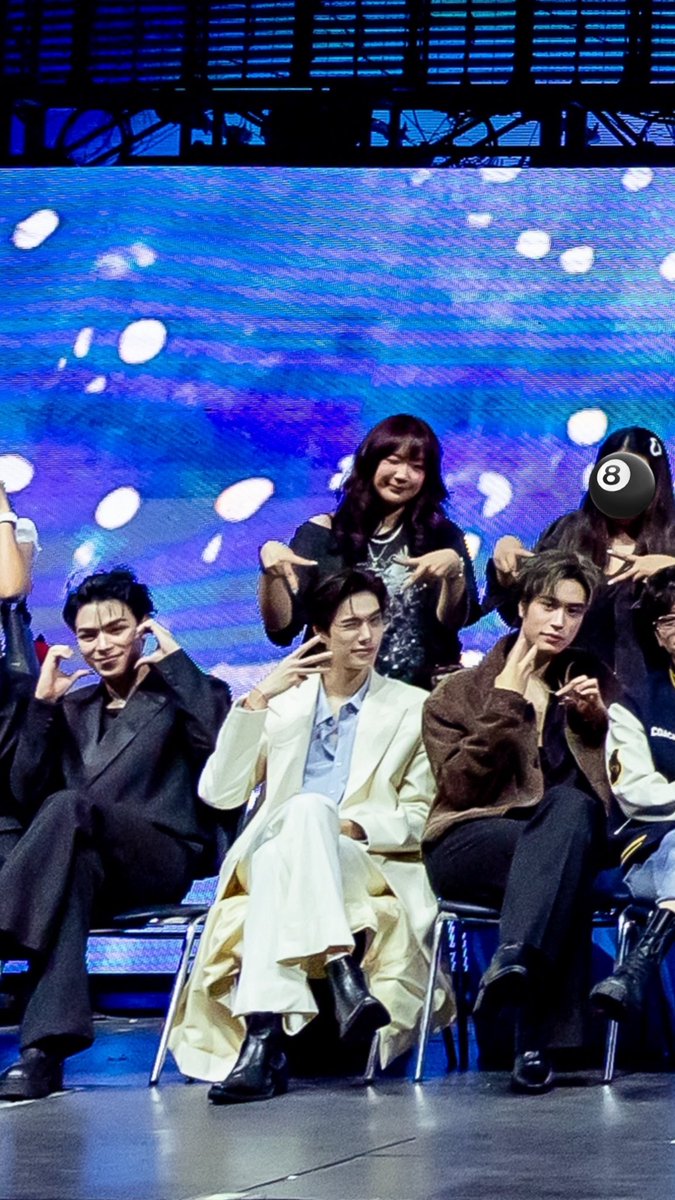 𝑍𝑎𝑒𝑠𝑖𝑎𝑋( ၴႅၴ tweet media