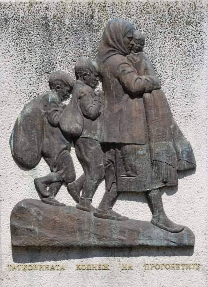 Вампирка tweet media