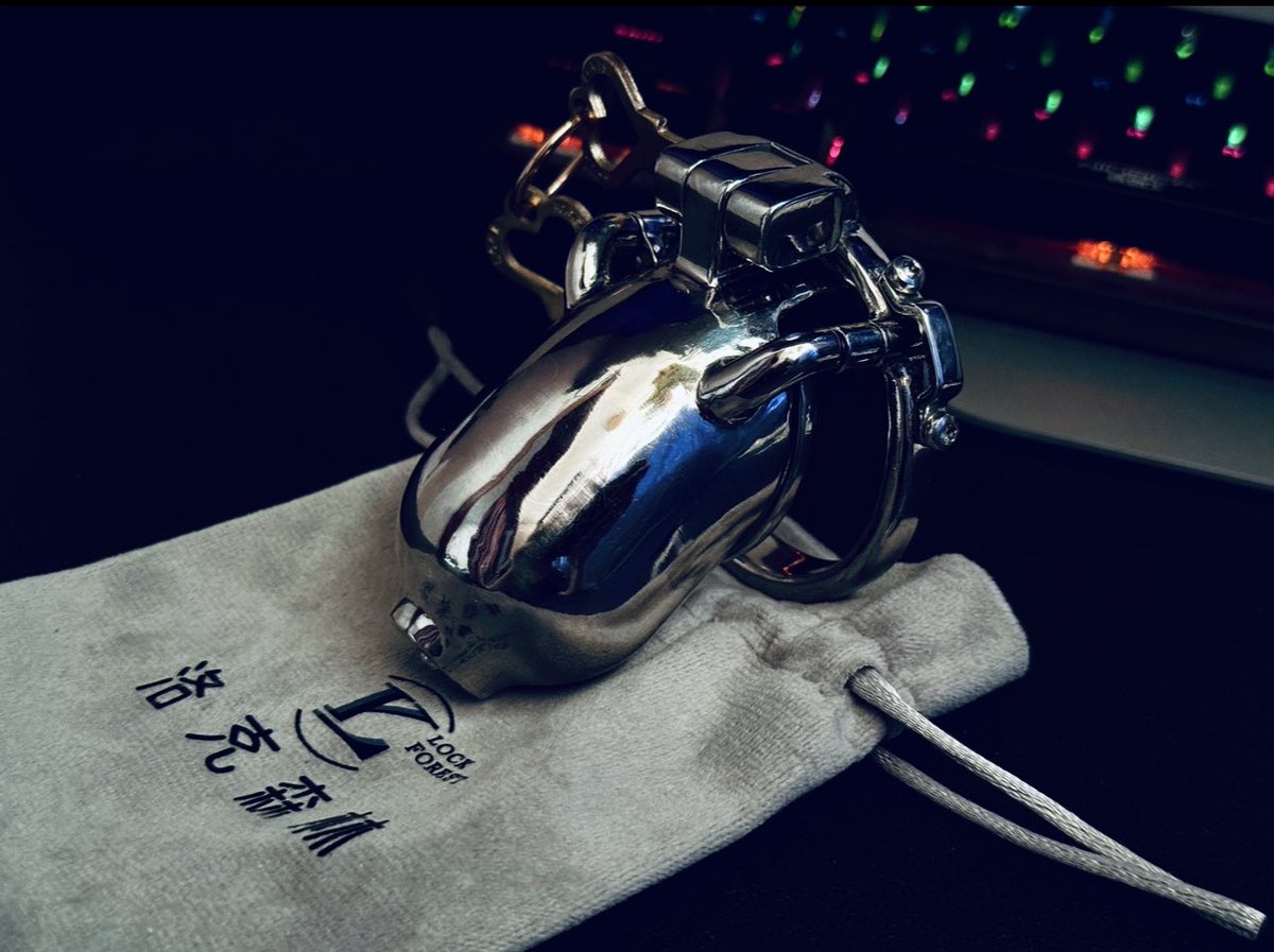 新pa锁已做好～ 出原自用洛克森林pa锁回血 Size： 笼子长度：7cm 笼子直径：3.8cm Pa杆粗：4mm 卡环直径：5cm 价格美丽 ...