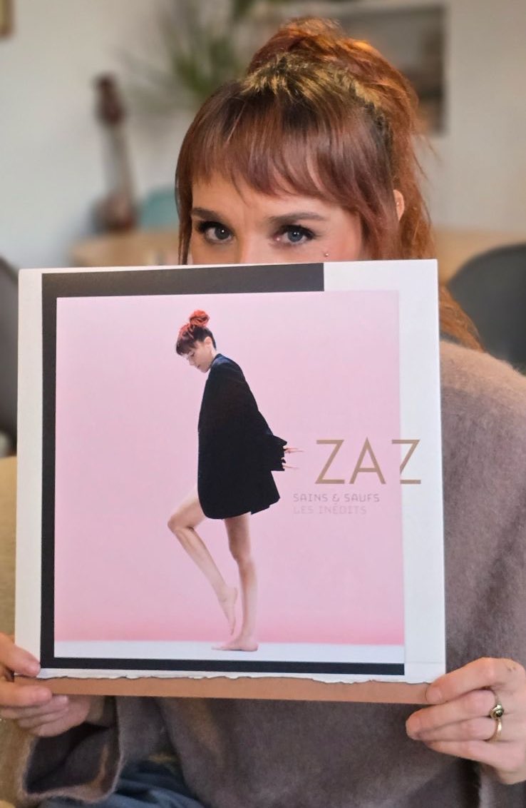 Zaz_Official's tweet image. Ça y est… la réédition de “Sains &amp;amp; Saufs” est disponible ❤️

7 nouveaux titres viennent s’ajouter à cette histoire que l’on partage depuis quelques mois, et ça me touche énormément de pouvoir la continuer avec vous aujourd’hui.

lnk.to/ZazSainsEtSauf…

💘
#album #deluxe