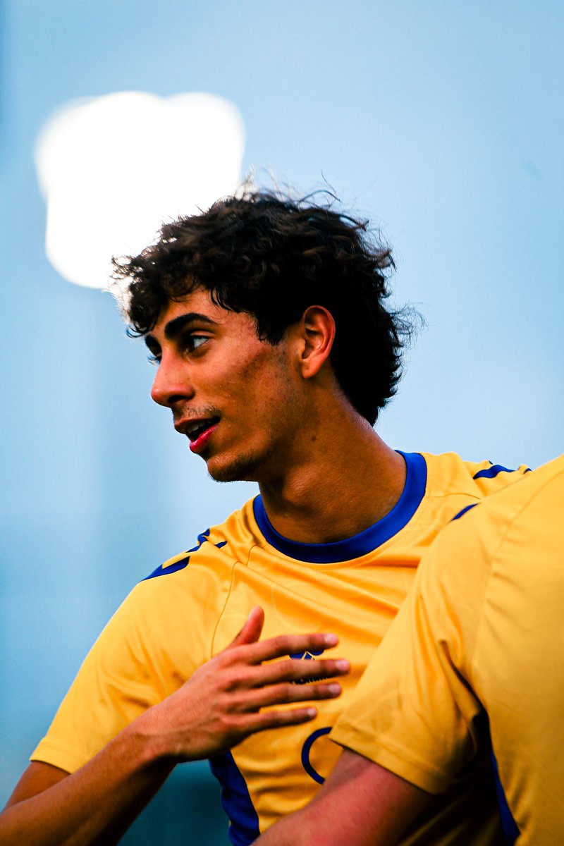 Wycombe Wanderers Academy tweet media