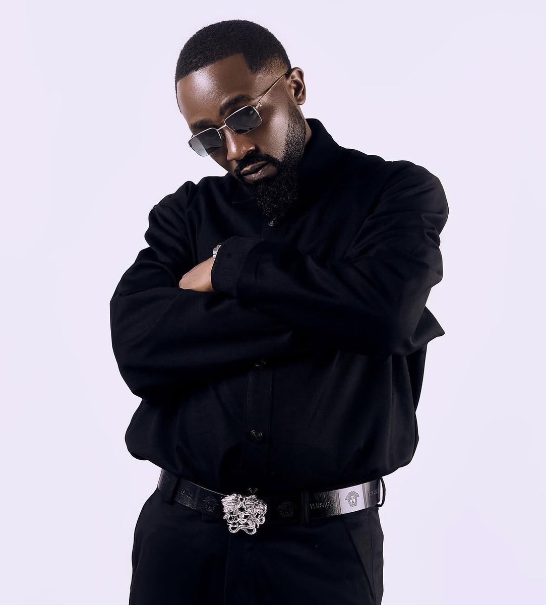 DAYGENIUS☀️ tweet media