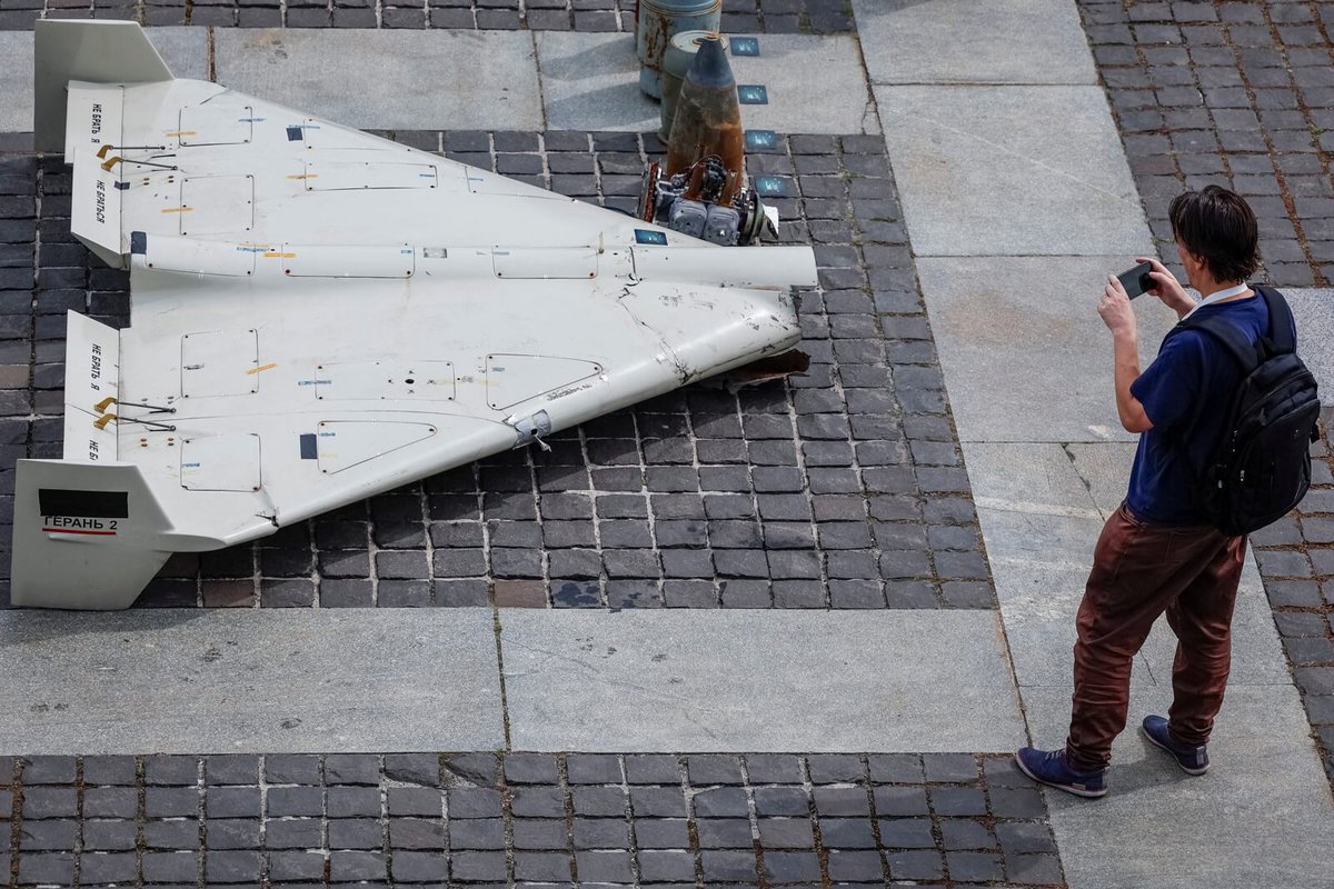 Air & Cosmos tweet media