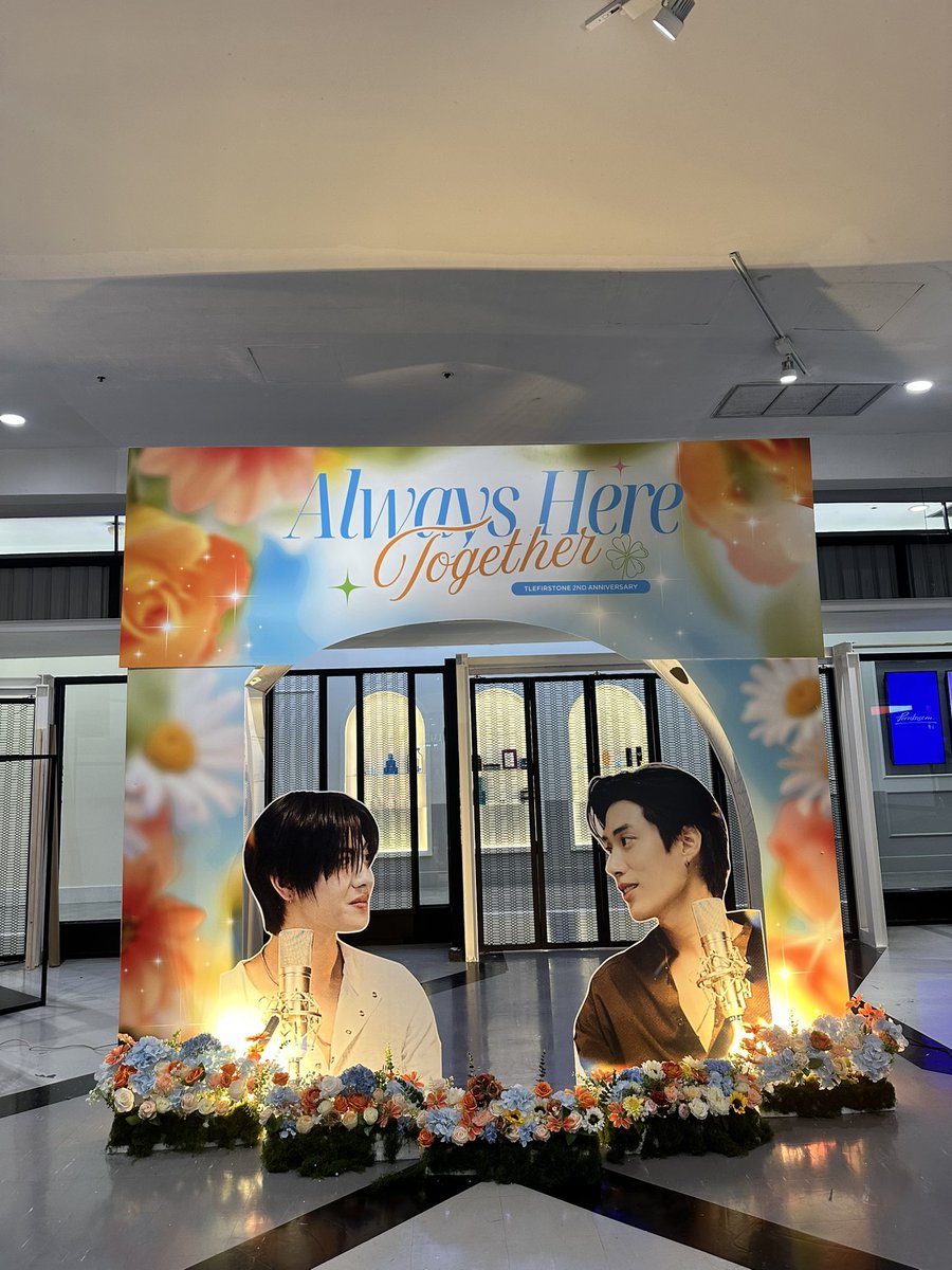 Pro printing กรอบแคนวาส สแตนดี้ ป้ายฟิวเจอร์บอร์ด tweet media