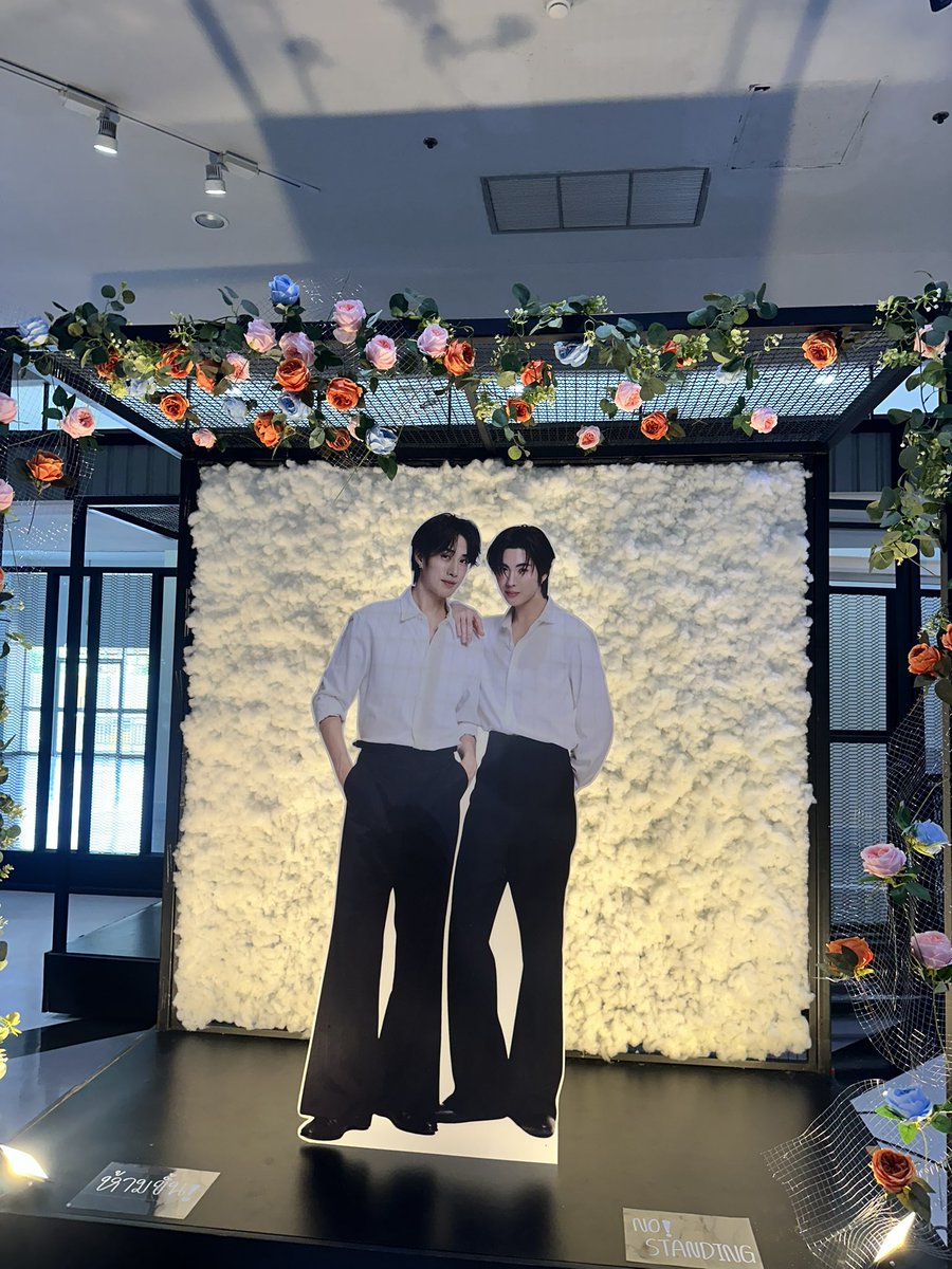 Pro printing กรอบแคนวาส สแตนดี้ ป้ายฟิวเจอร์บอร์ด tweet media