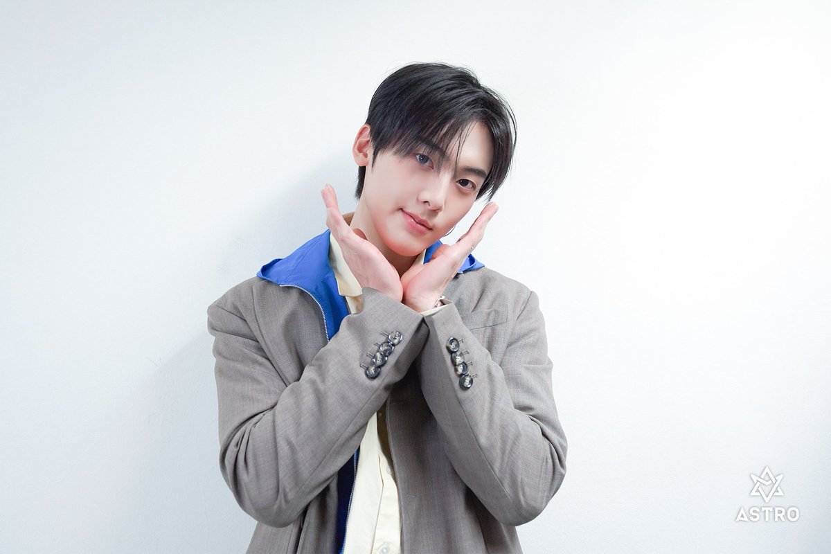 딴생각💭 tweet media