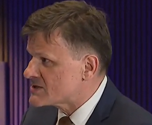 Dailymale.sk tweet media