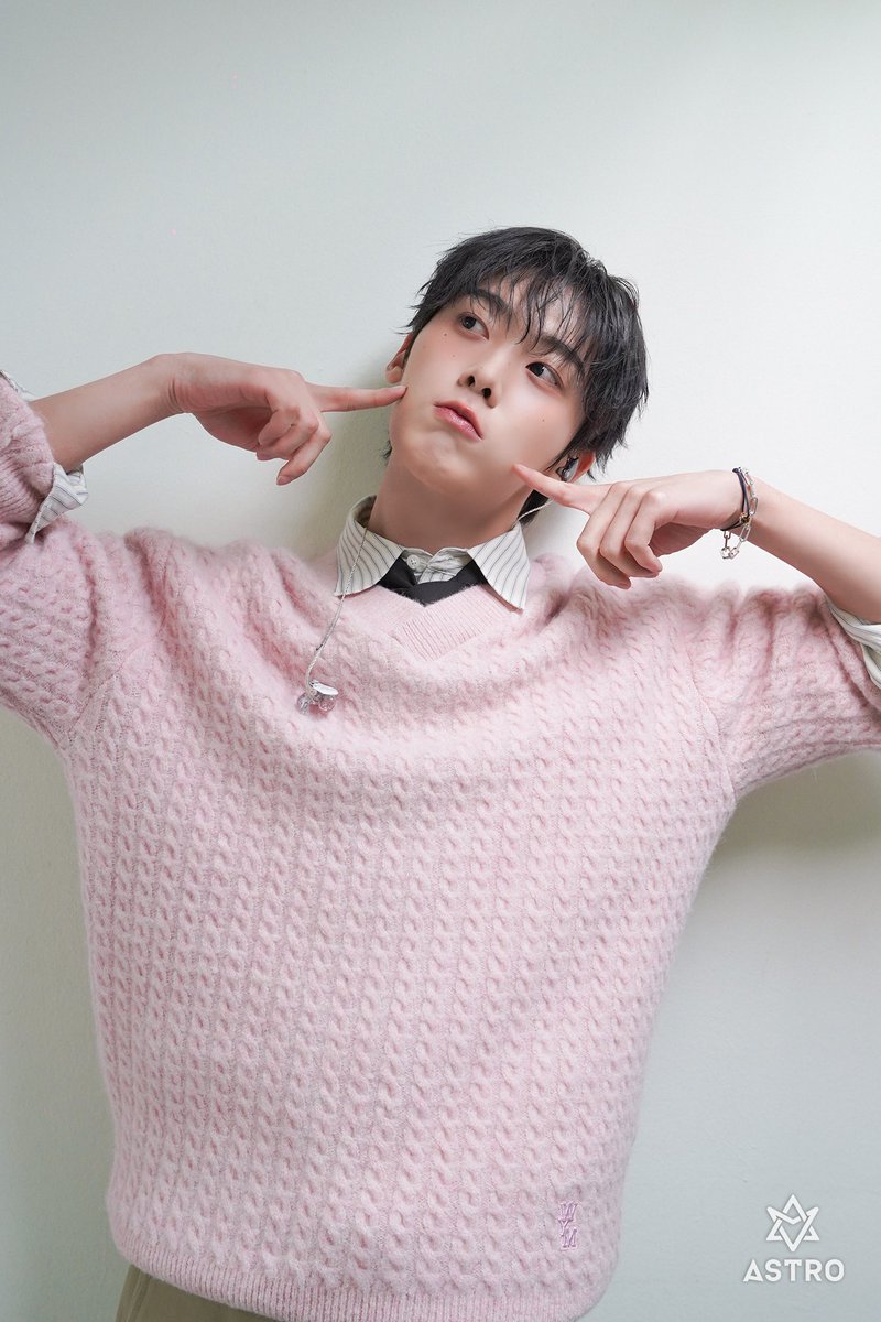 딴생각💭 tweet media