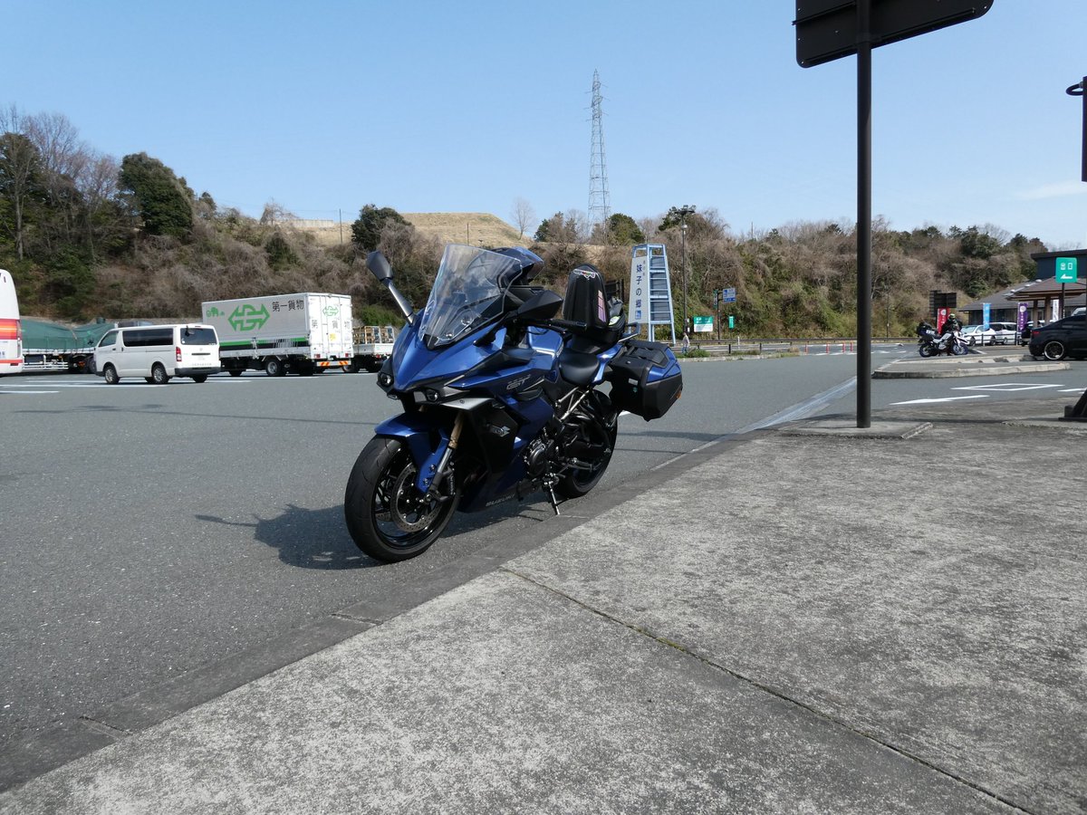 CAROL_S1000GT's tweet photo. 今年初のおバイク。

#suzuki #gsxs1000gt https://t.co/Ianc9gk1Al