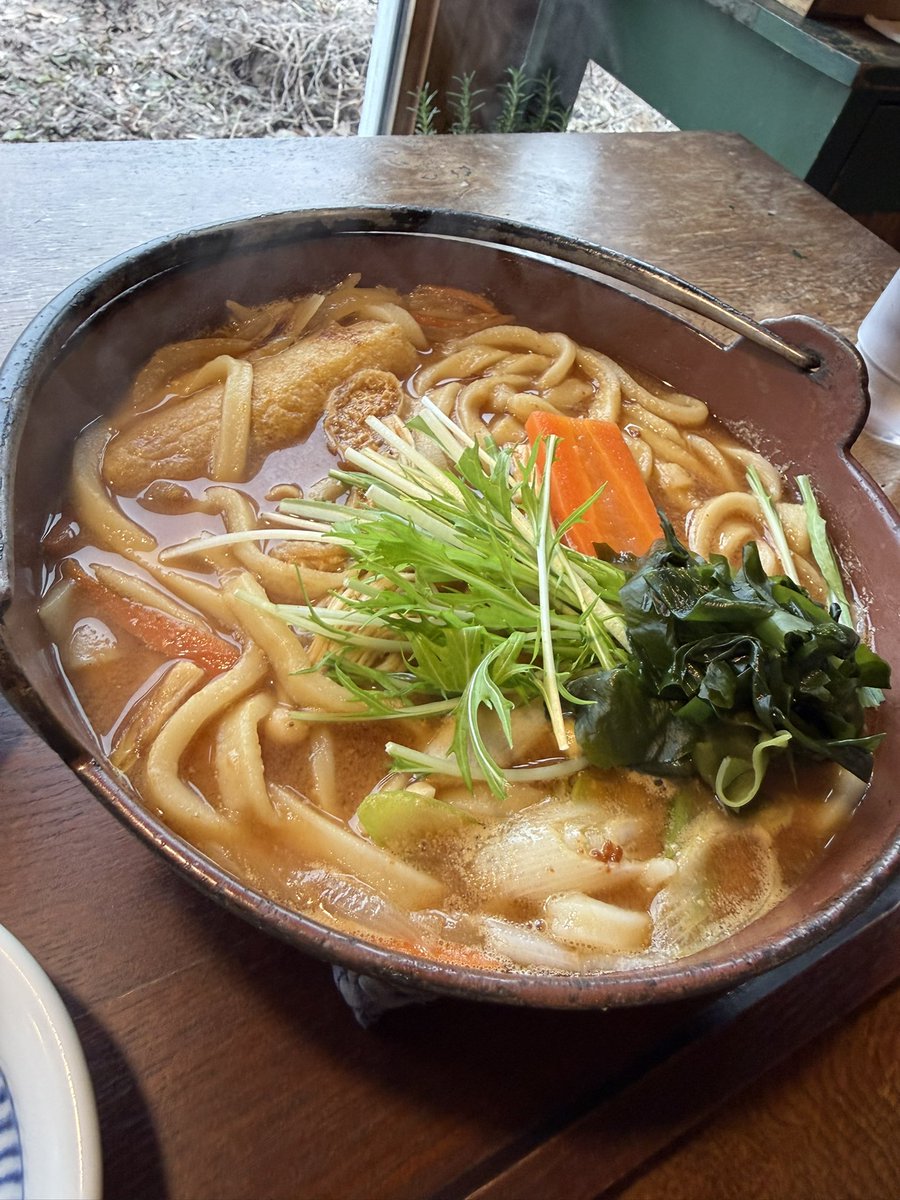 kazuranian's tweet photo. 3/27(金)
昼ラン15km☁️12月からずっと屋内ジムでランニングしていたので、曇天でも外を走れるのは楽しいです🤩

晩御飯は、長沼のほくほく庵さんで饂飩！卵とじうどんと、冬季限定の味噌うどん🤤とっても美味しく頂きました〜！
店主さんも優しくて、素敵なお店です🐾 https://t.co/kbck7AYFBF