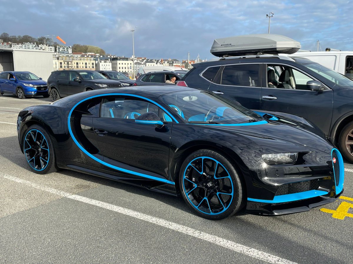 WoodturnersWife's tweet image. New car day 🥳
Just kidding… we don’t need 2

Still kidding, obviously. I’ve seen the price of fuel 🤣

#bugatti #newcar #fuel