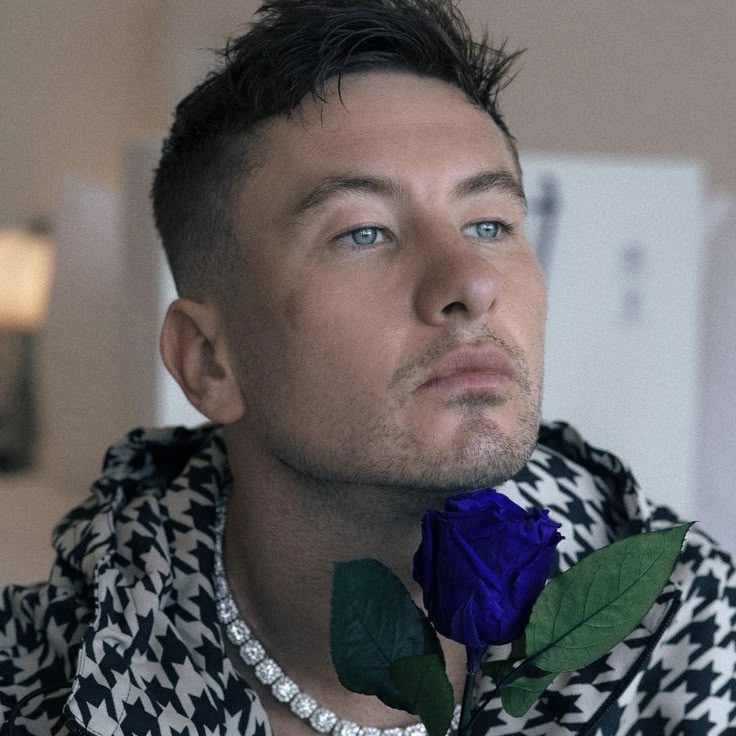 Lucian Morningstar tweet media