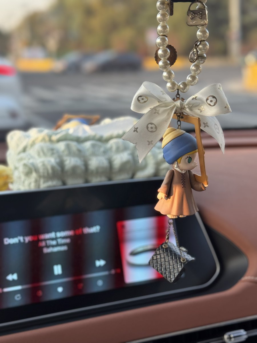 Itsokaayy tweet media