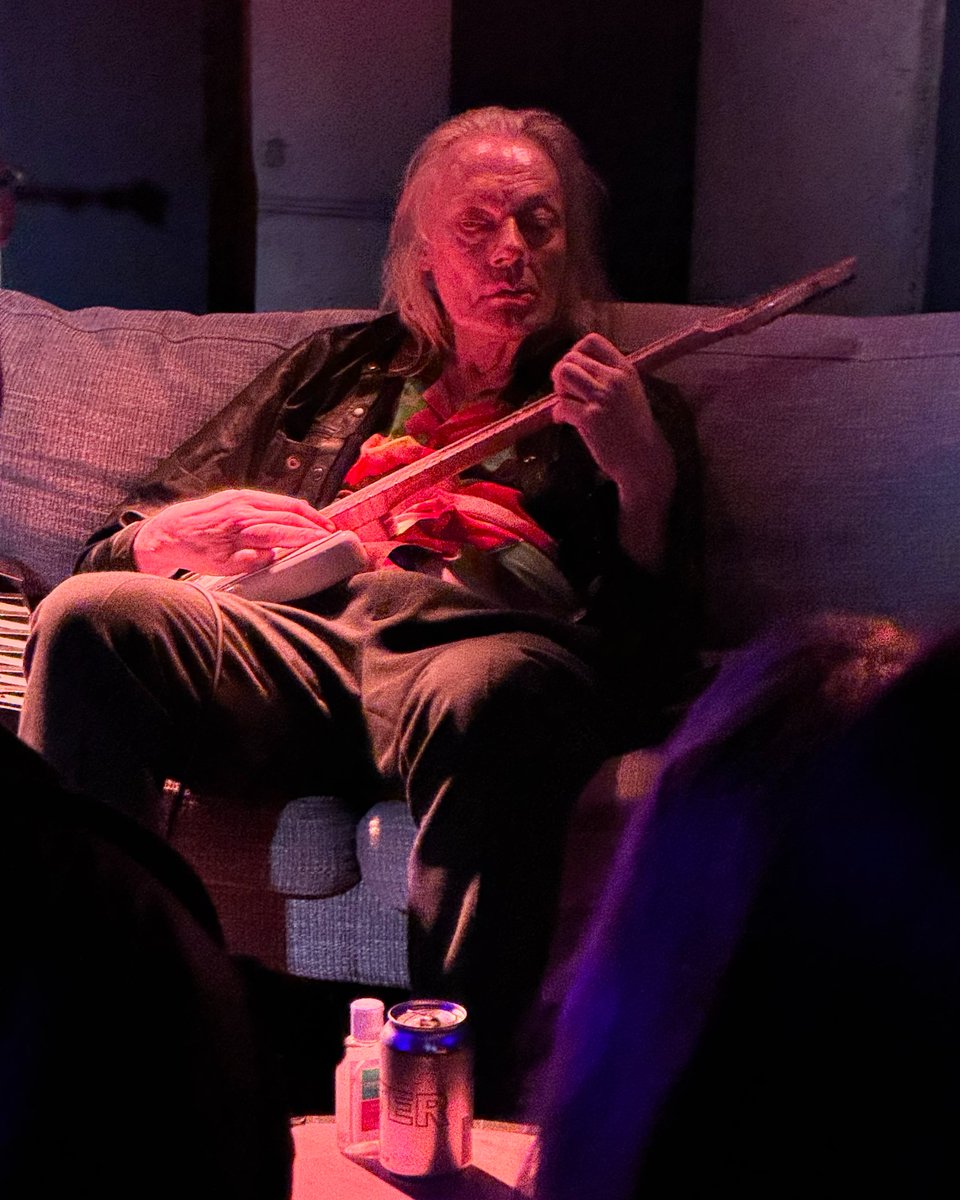 Inside The Groove tweet media