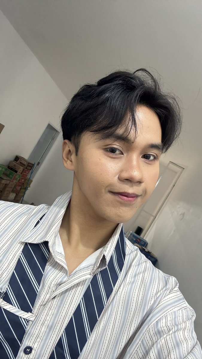 𝒟𝒾𝓀 soon APT AAMIIN tweet media