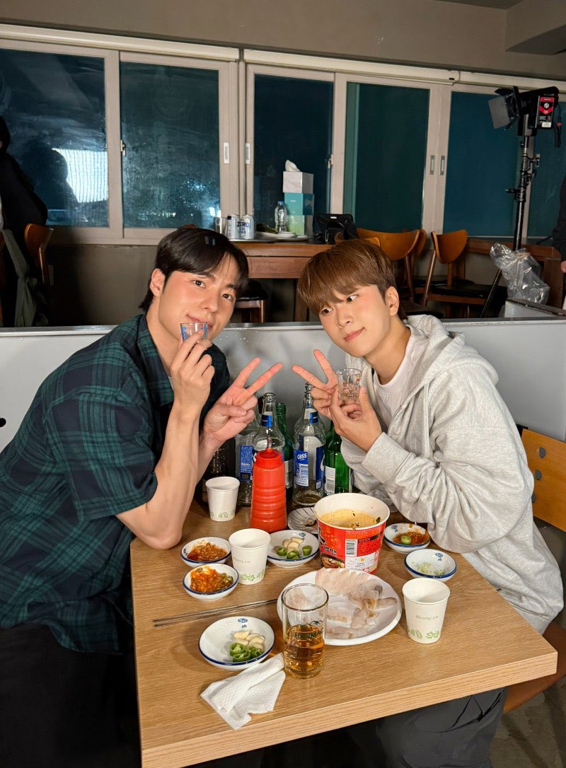 __010131__'s tweet image. [진권] 내가 해주를 원해서🥰
📍m.blog.naver.com/PostView.naver…

#진권 #jinkwon #내가너를원해서 #BecauseIWantYou