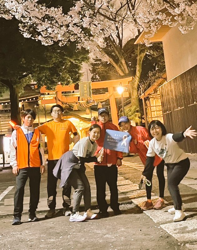 patoruntokyo810's tweet photo. パトラン東京ﾁｰﾑ【新宿】報告
#走りながらパトロール
#走りながら防犯活動
#Joicfp
#ホワイトリボン
#ピーポーズ
街の変化や気付きに注意
パトランナー、ピーポーズ、参加者の皆さんと情報共有し安全に活動

喧騒に満ちた日常の中🌸ホッコリする時間が皆様に届きますよ〜に🙏🌸
🌼🌸😃🌼🌸😃🌼🌸😃 https://t.co/QvGmISF67z