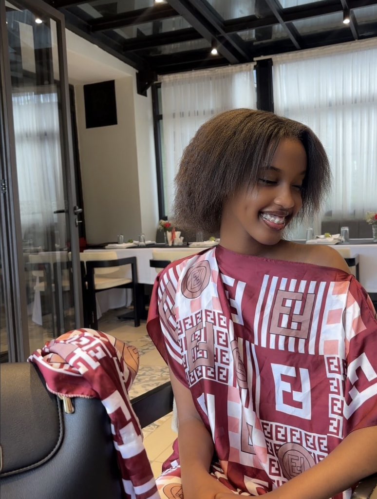 Pretty Kyom tweet media