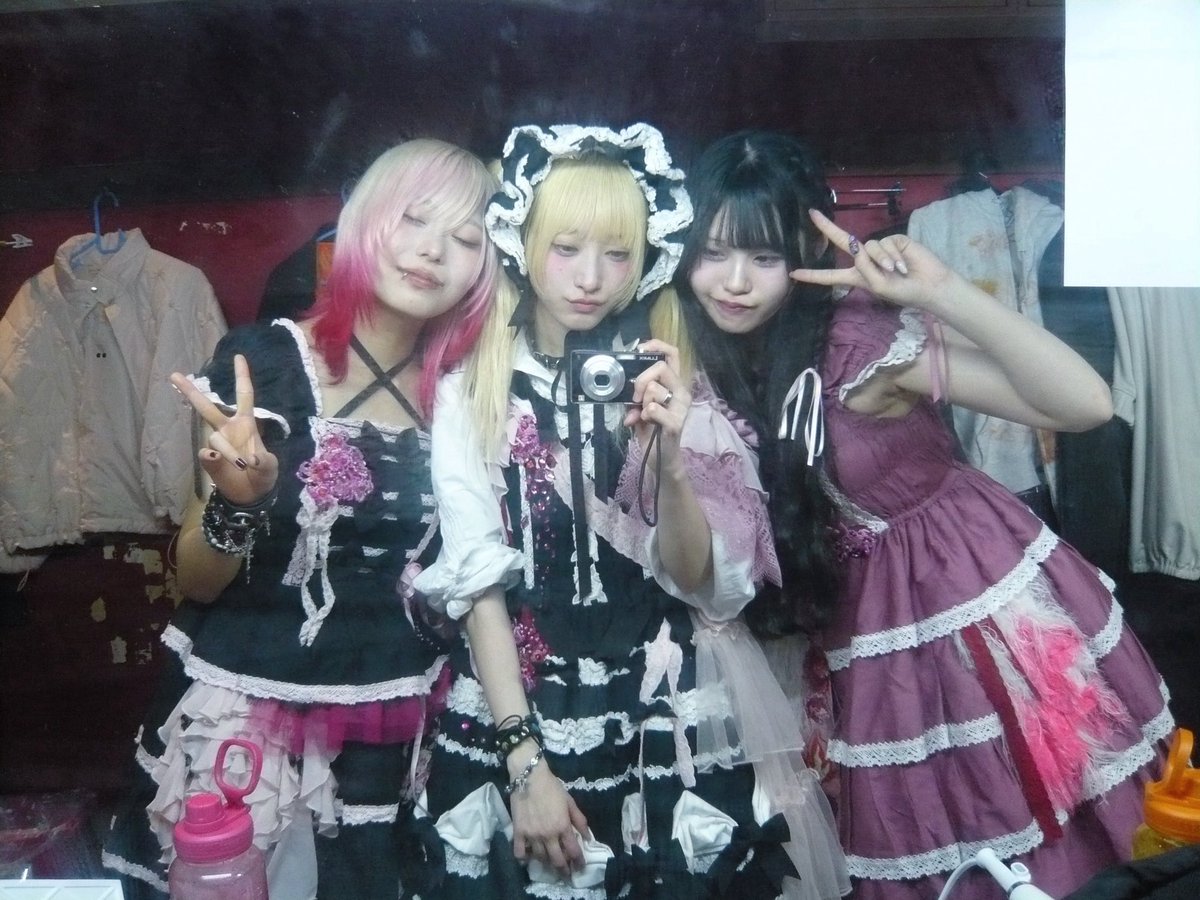 東出つ輝 tweet media