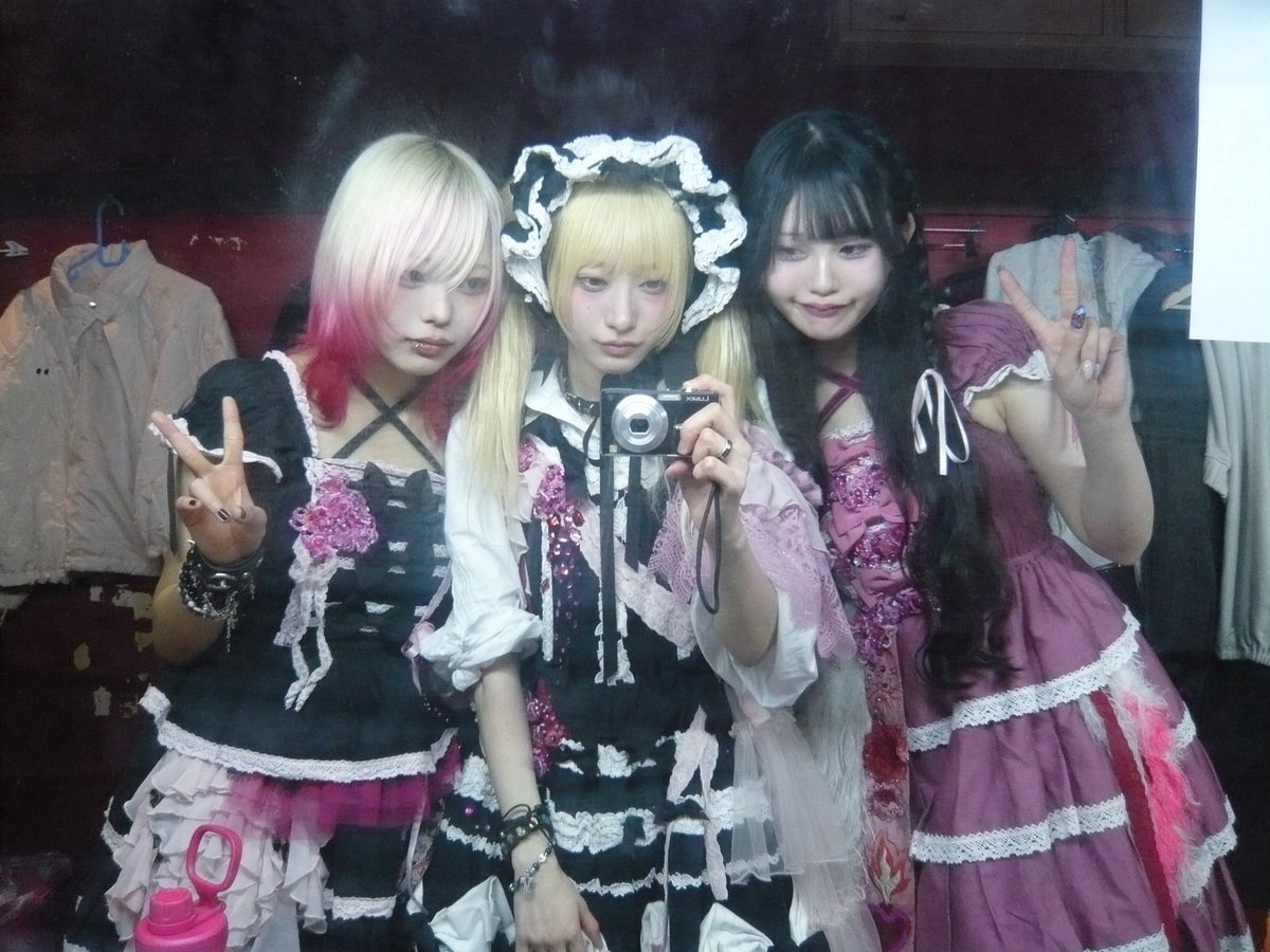 東出つ輝 tweet media