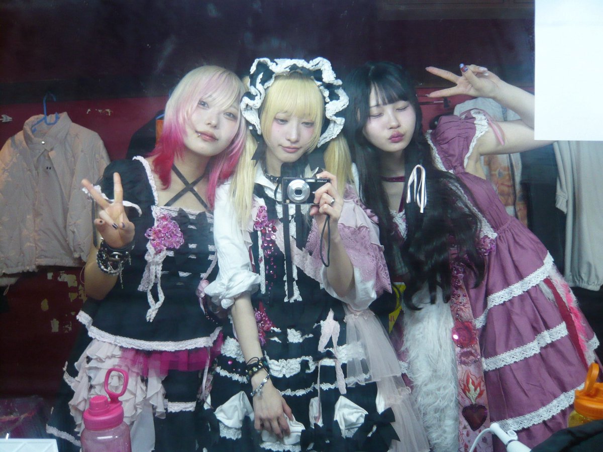 東出つ輝 tweet media