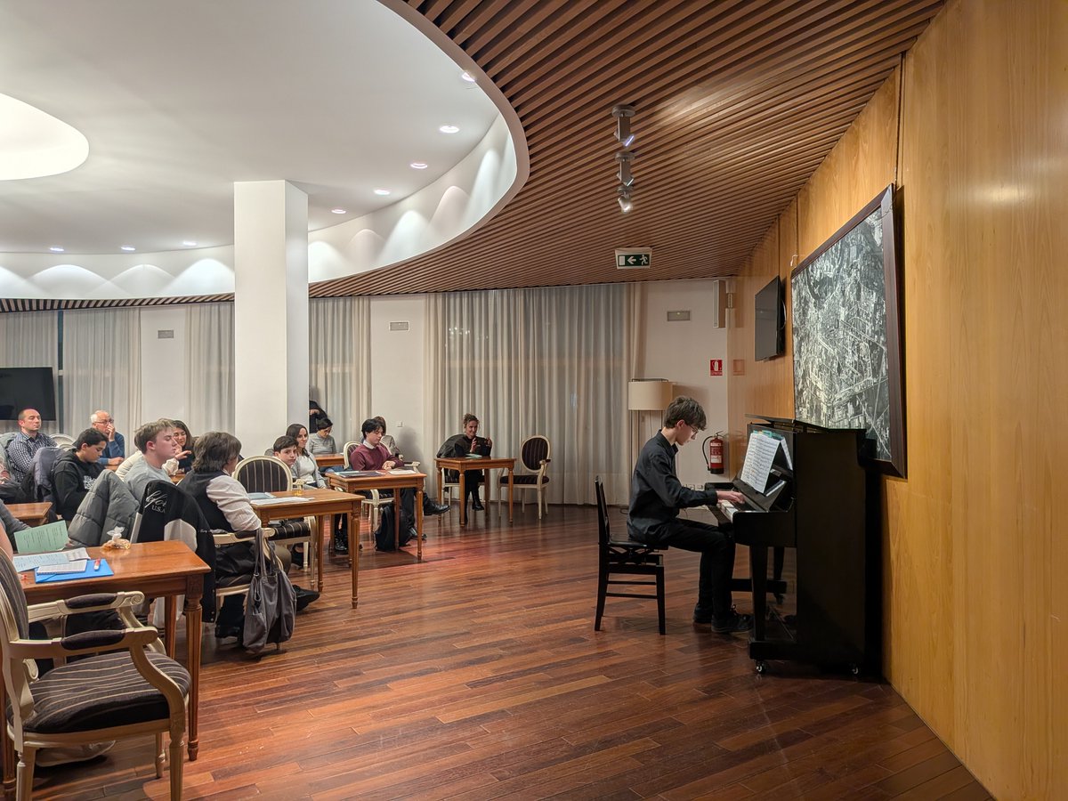 Conservatorio Profesional de Música Eliseo Pinedo tweet media