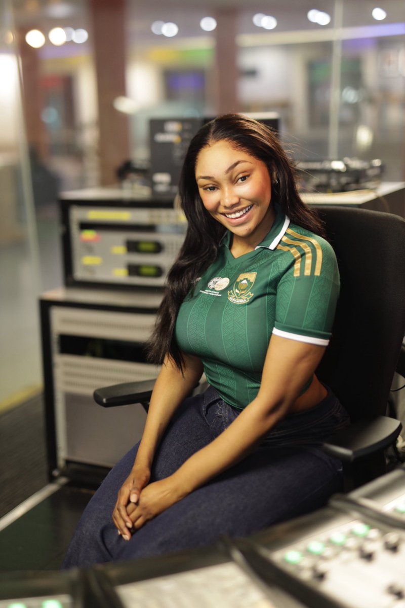 Paulette Neo tweet media