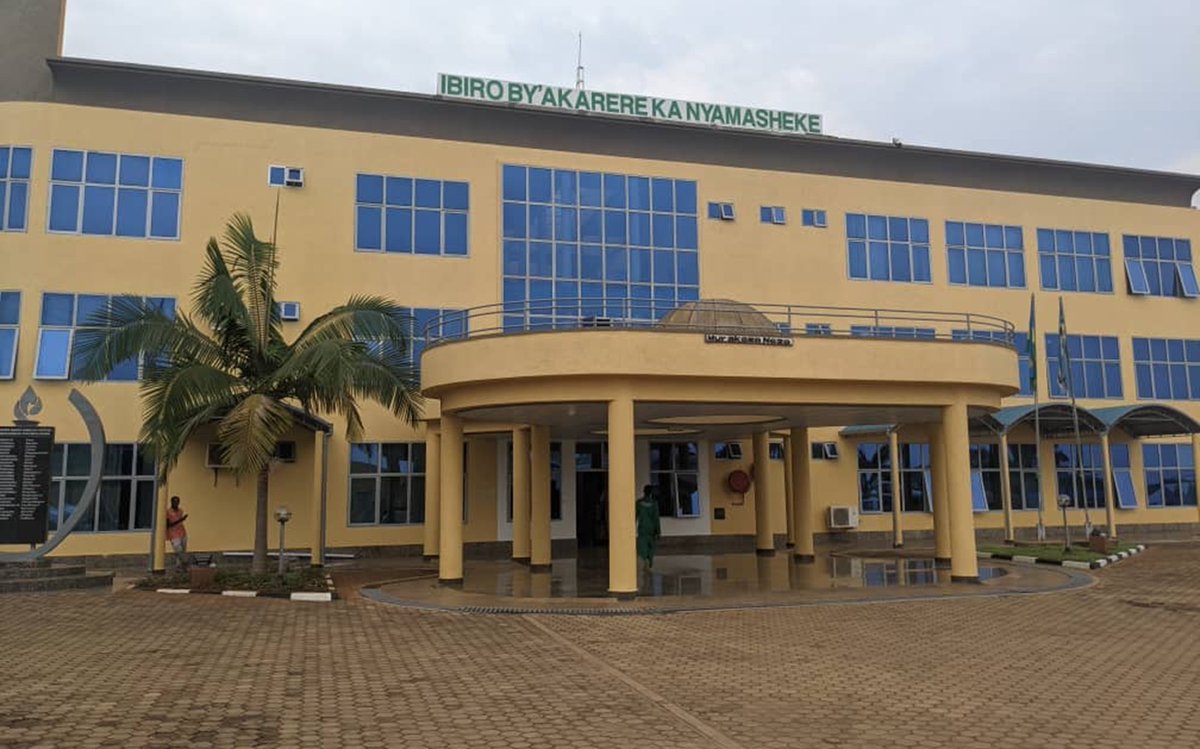 Flash Radio & TV tweet media