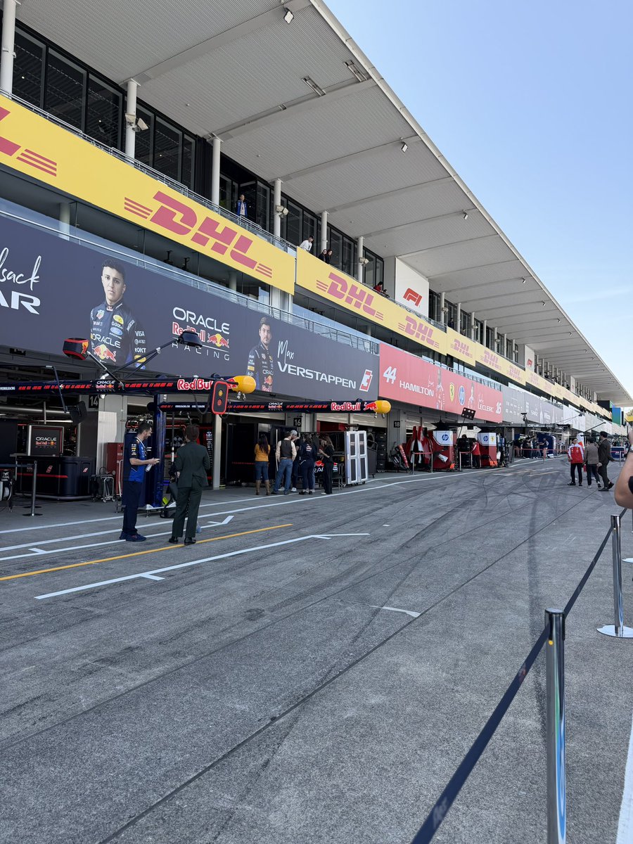 こばたく tweet media