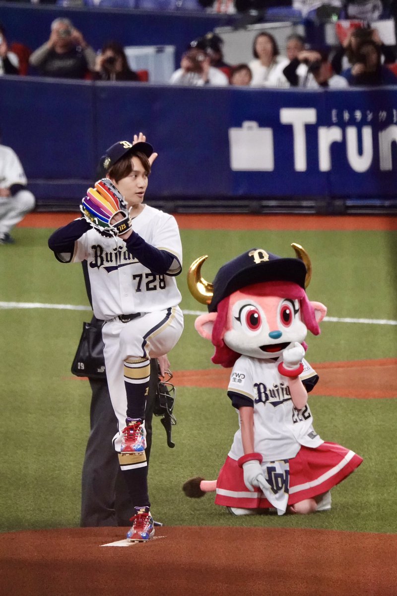 ymk_165's tweet photo. 始球式お疲れ様🌟 https://t.co/oNDEeZqIqz