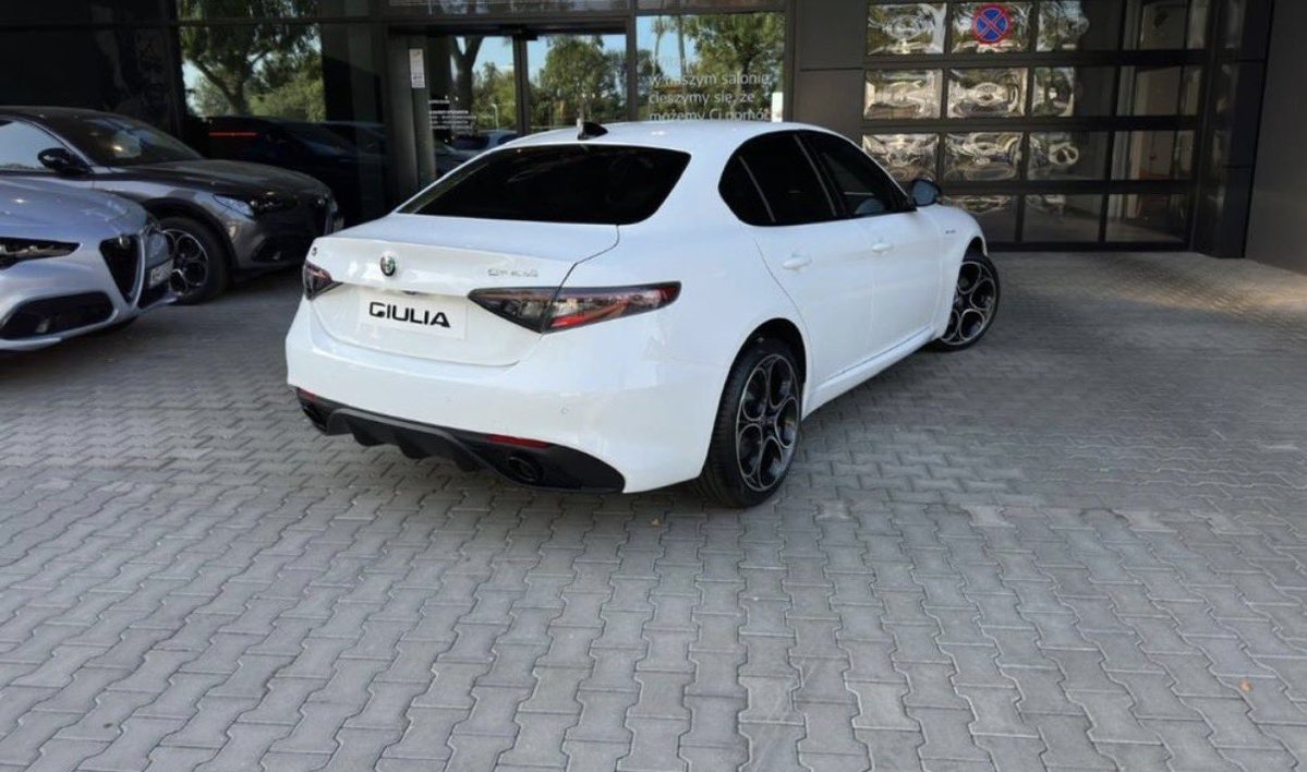 GallusWen tweet media