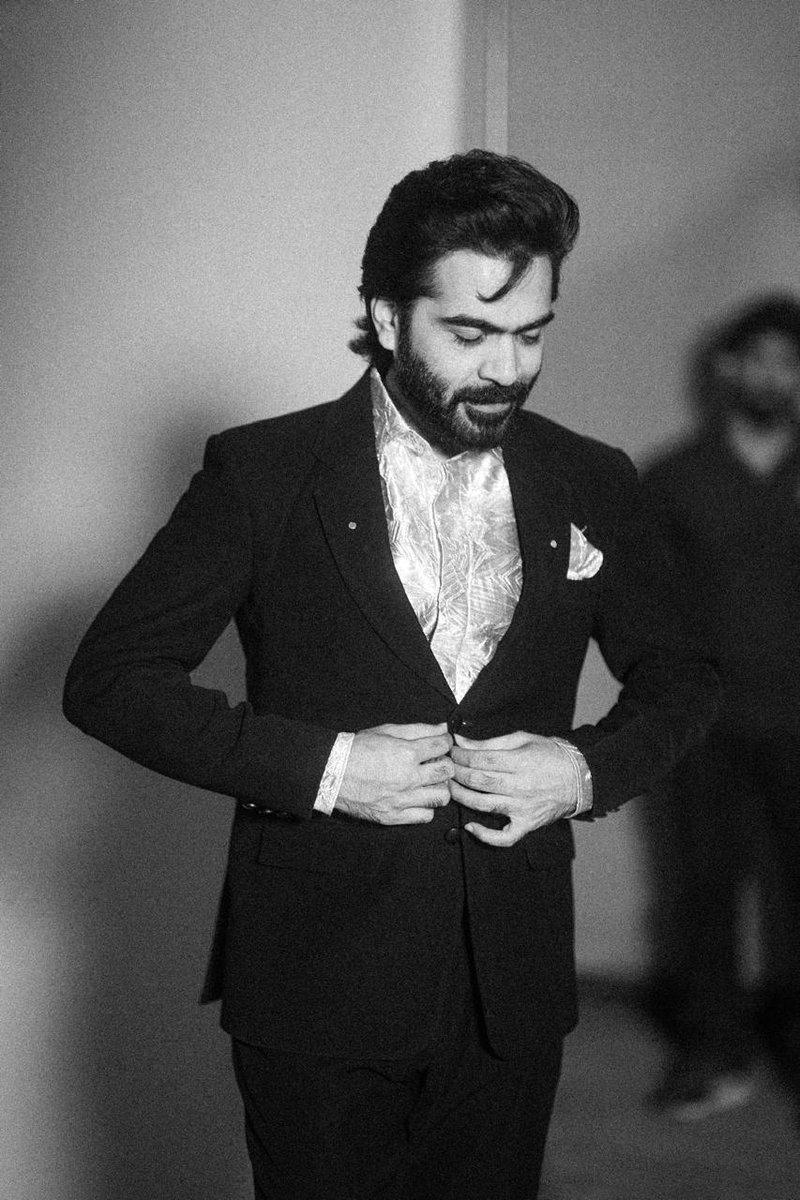 pro_sabari's tweet photo. Suit up....Game on. 🔥👑

#STR #Arasan #SilambarasanTR 
@SilambarasanTR_ 

@S2MediaOfficial @prosathish https://t.co/TW0otkURRB