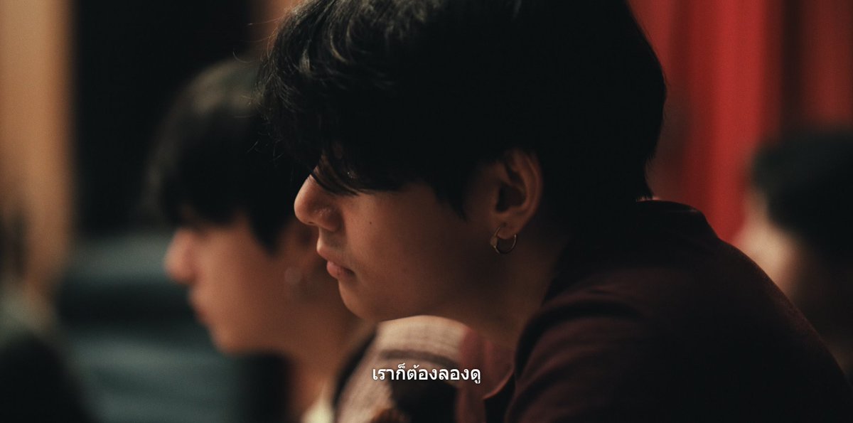 ประเด็นเรื่องเนื้อเพลงอิ้งเยอะไป ก็คือเห็นด้วยกับบังทันอะ ถ้าบริษัทรู้จัก ฟค บังทันจริงๆ ถึงจะออกเพลงมาเป็นเกาหลีล้วน เขาก็ไปหาแปลกันเอง หรืออินกับเพลงได้โดยไม่ต้องรู้ความหมายลึกซึ้ง มองว่าบังทันมันก็โกลบอลมากพออยู่แล้ว ไม่ค่อยเห็นถึงความจำเป็น เพราะทุกอย่างมันออกมาในเพลงหมดแล้ว