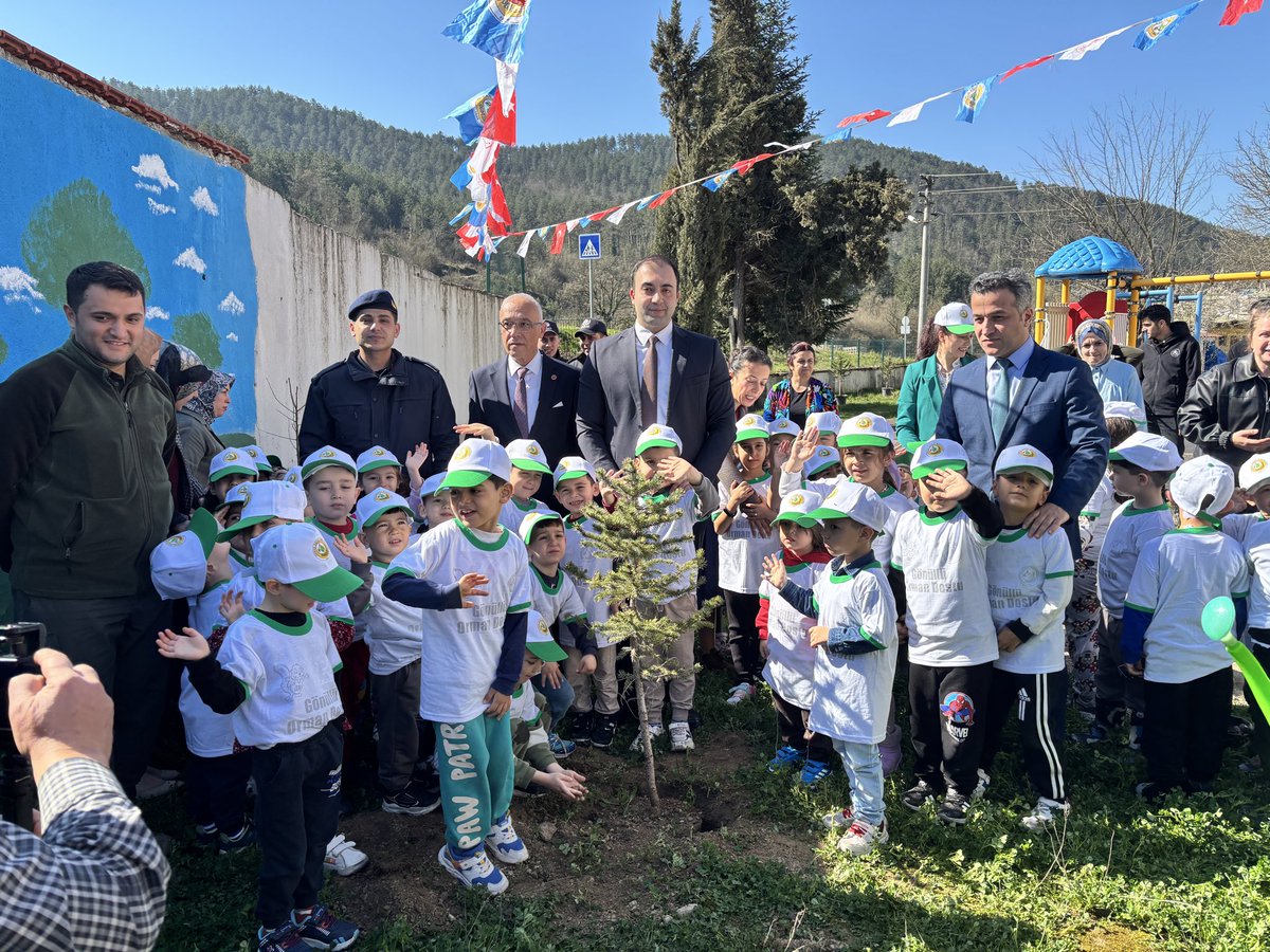 Ulus’ta Minik Eller Geleceğe Nefes Oldu
Haberin detayları için;
facebook.com/share/p/1Awt6Y…